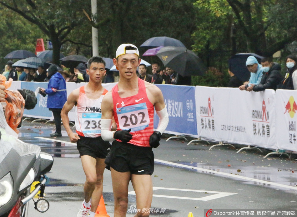 王凯华打破男子20公里竞走全国纪录