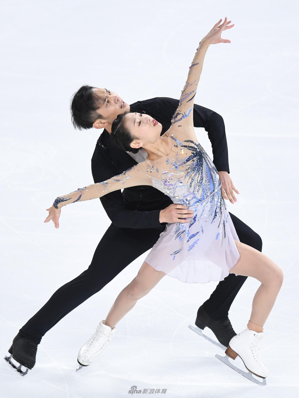 花滑中国杯彭程/金杨双人滑夺冠