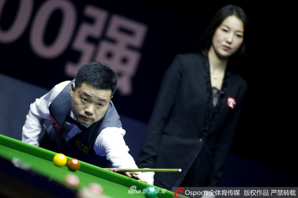 斯诺克中锦赛第1轮：丁俊晖5-1威尔斯