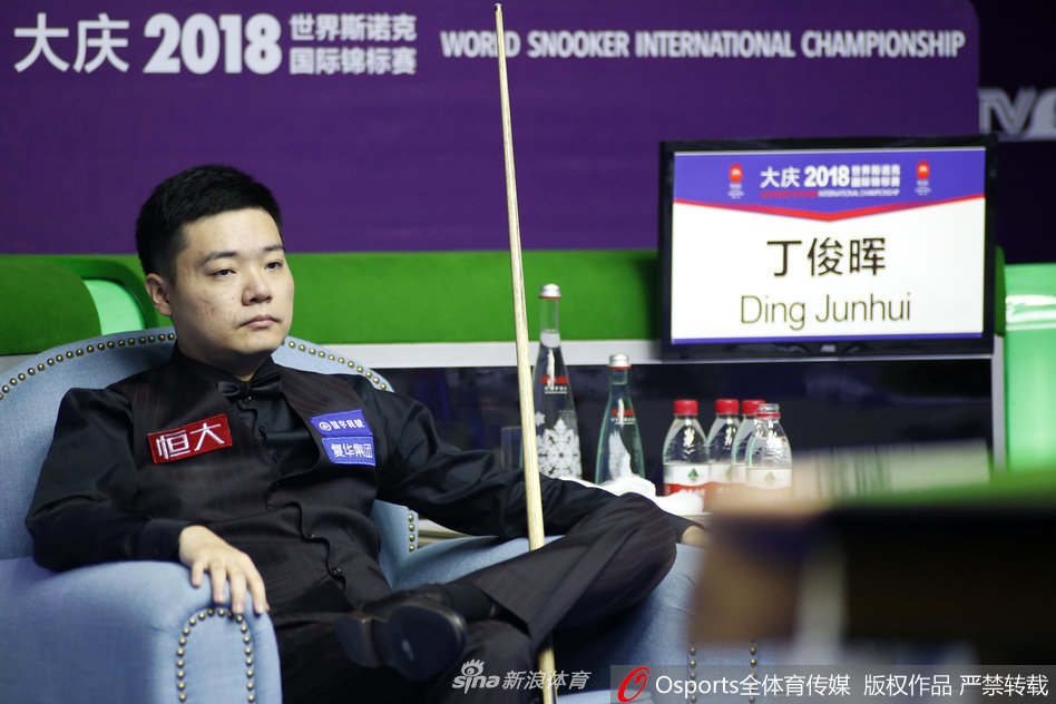 斯诺克国锦赛第3轮：丁俊晖5-6史蒂文斯