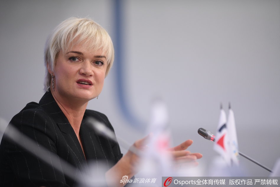 昔日体操女神霍尔金娜风采依旧