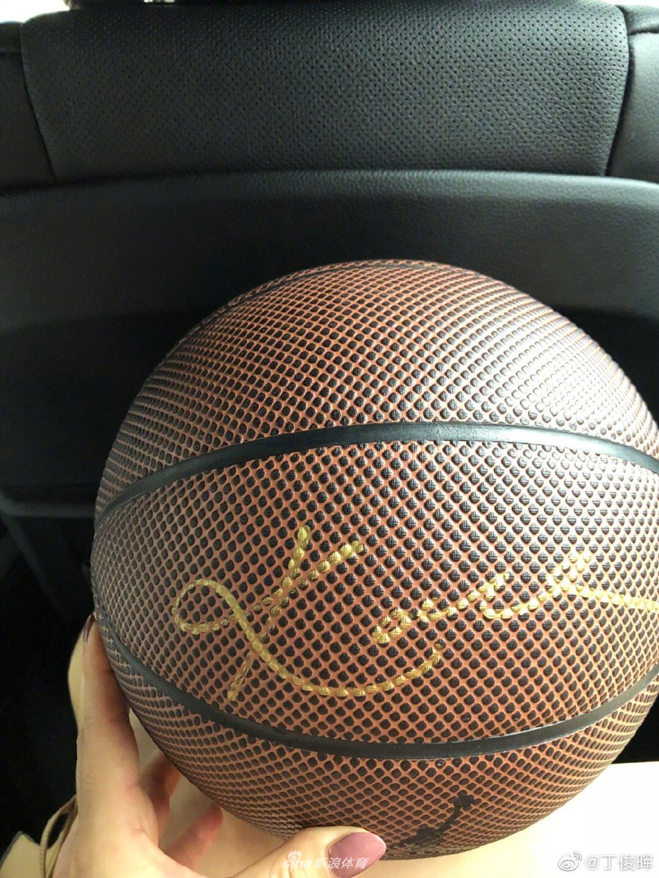 丁俊晖与科比见面