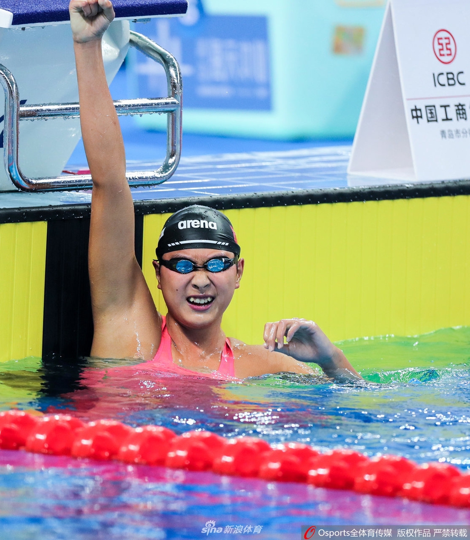 冠军赛王简嘉禾打破女子800米自由泳亚洲纪录