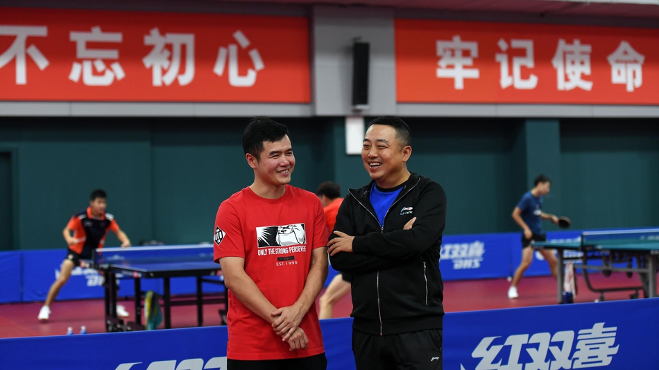 刘国梁“复出”接受媒体采访