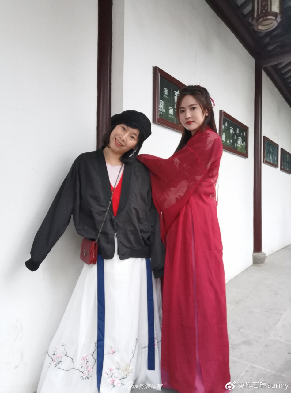 陈若琳古装照侠女气息十足