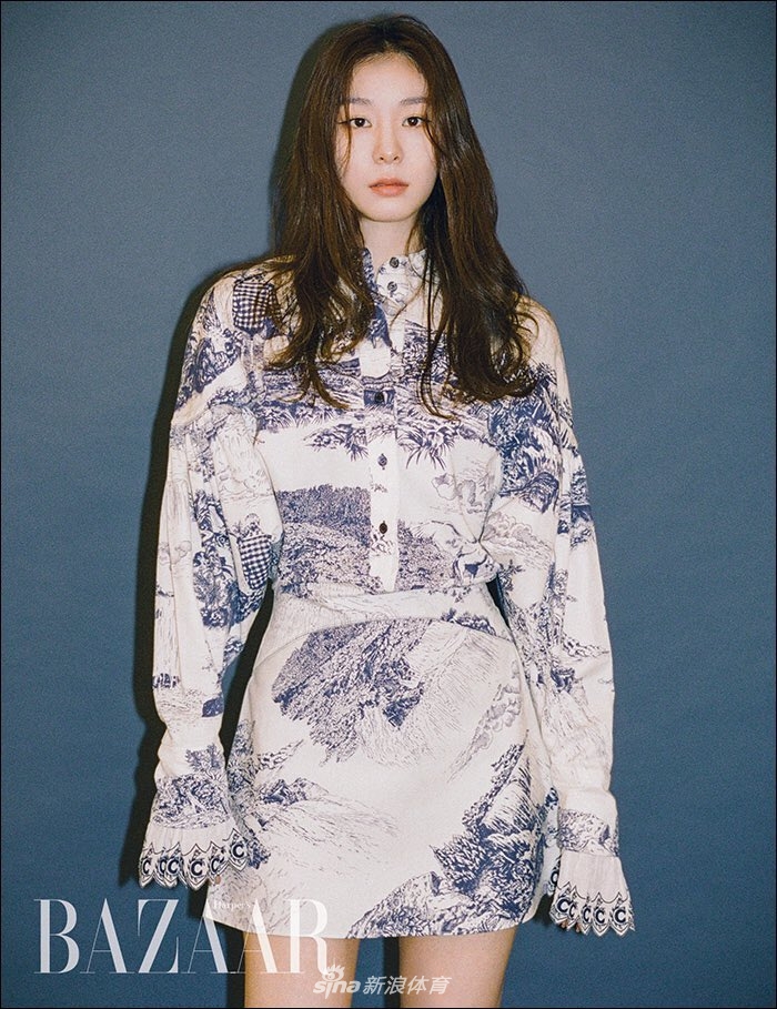 金妍儿最新杂志大片