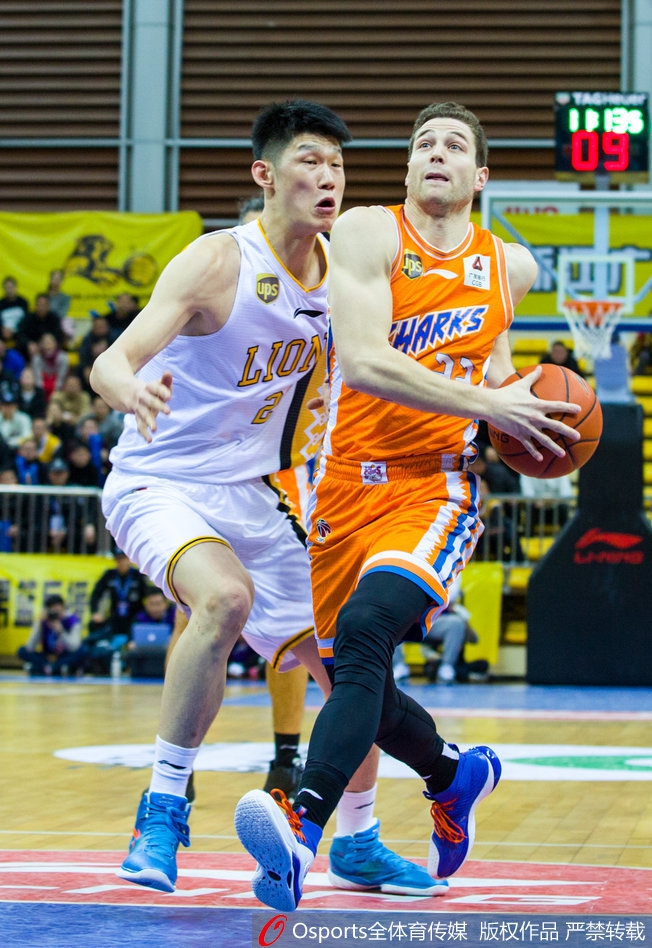 CBA第40轮:广厦127-110上海
