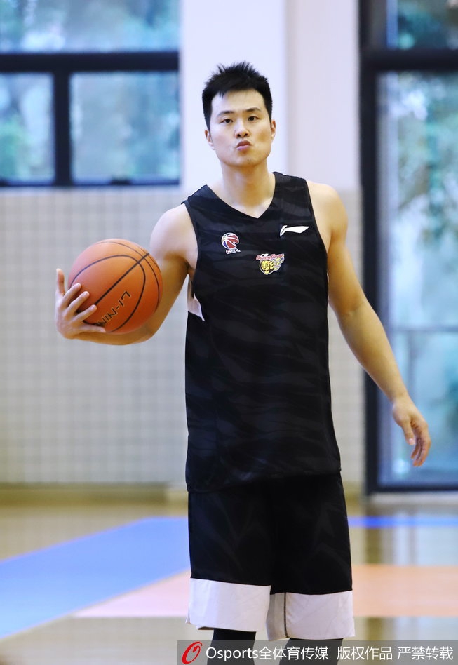 广东男篮训练备战
