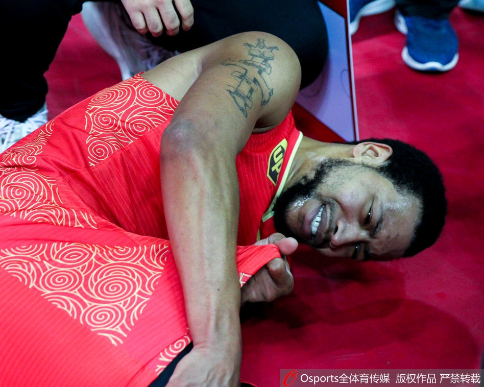 山东外援重伤送医院赛季报销