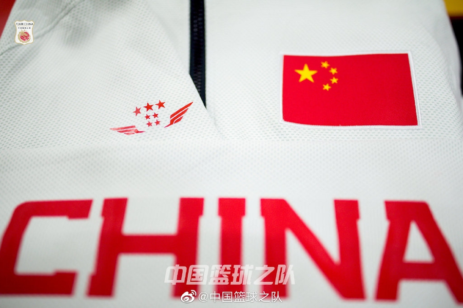 中国男篮内部出征仪式