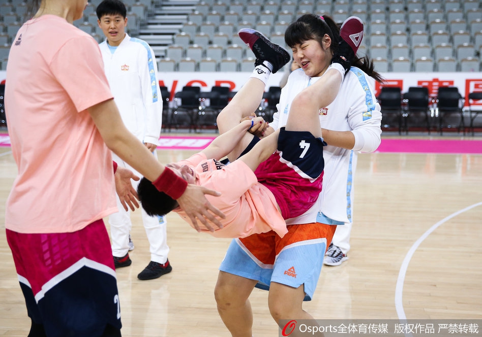 WCBA全明星赛备战欢乐多