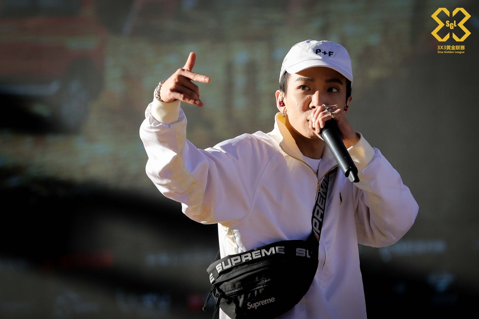 Tizzy T献唱黄金联赛总决赛