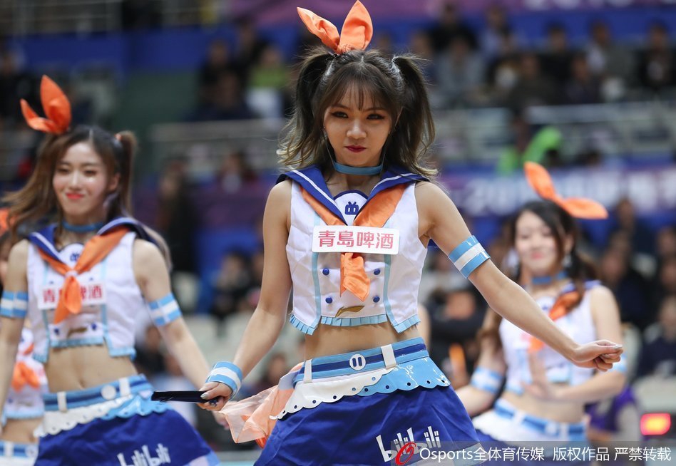 上海啦啦队二次元风满满