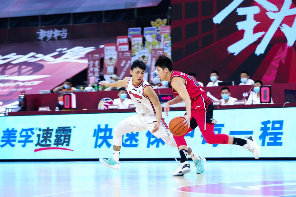 CBA复赛：深圳104-139广东