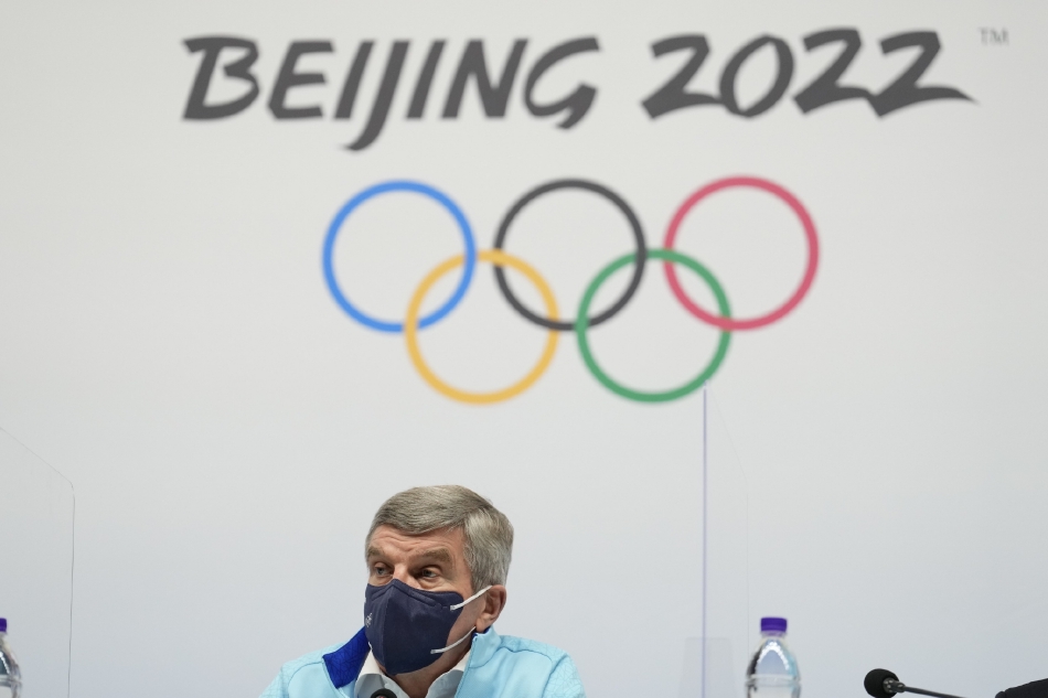 巴赫出席新闻发布会