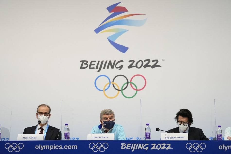 巴赫出席新闻发布会