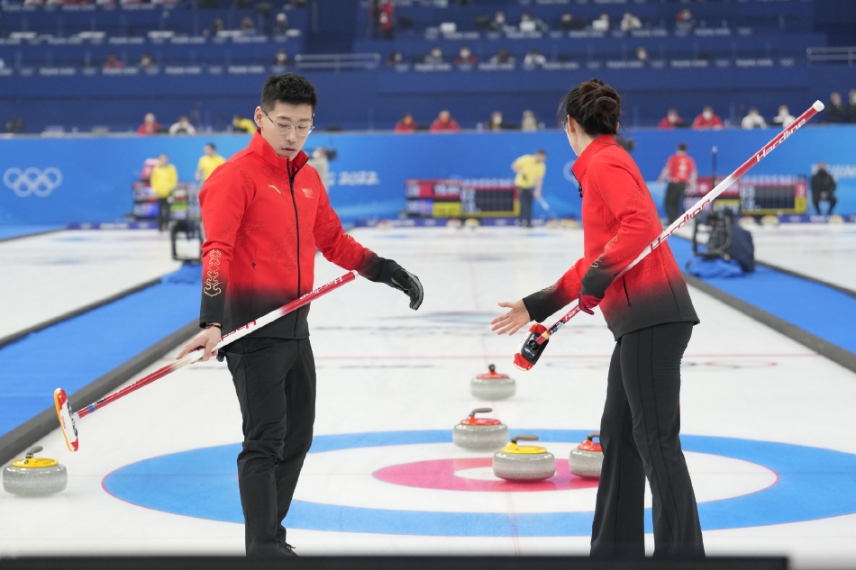 冬奥冰壶混双中国6-7瑞典