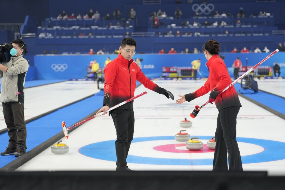 冬奥冰壶混双中国6-7瑞典