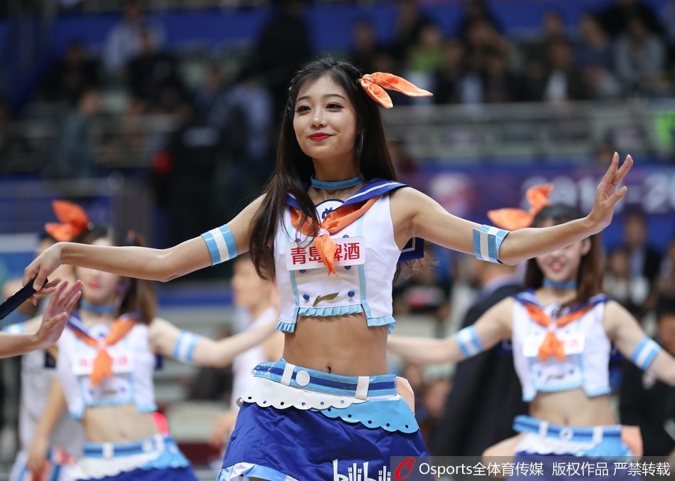 上海啦啦队二次元风满满