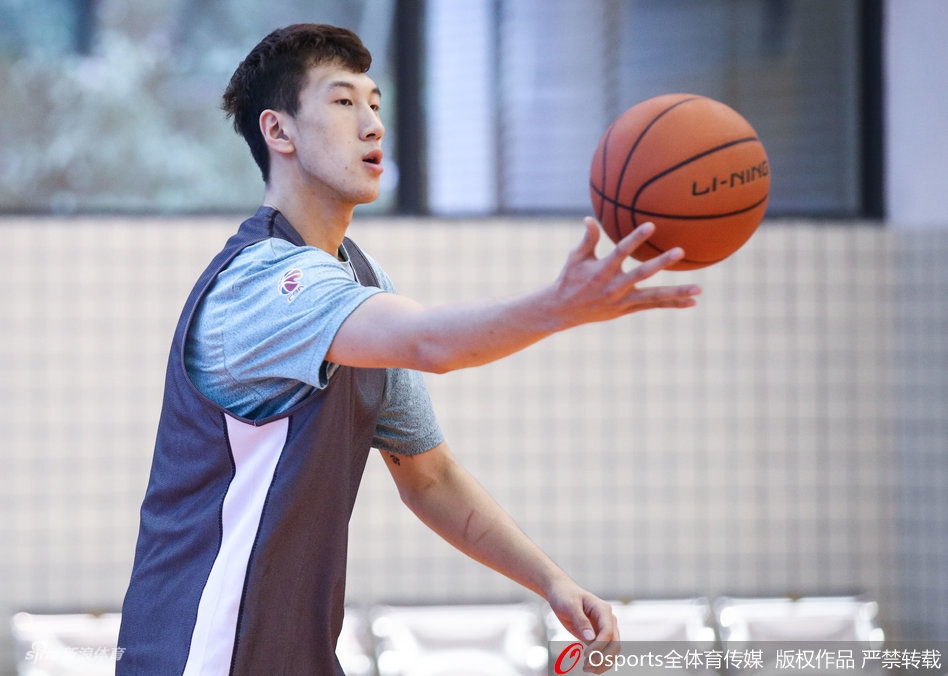 易建联刻苦训练冲击16连胜