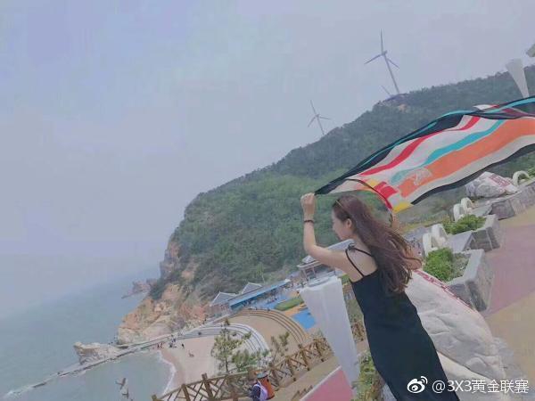 运动范甜美范的篮球女孩