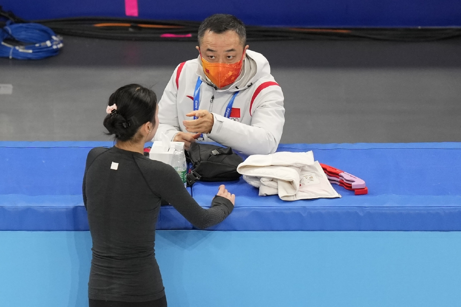 花样滑冰运动员朱易赛前训练