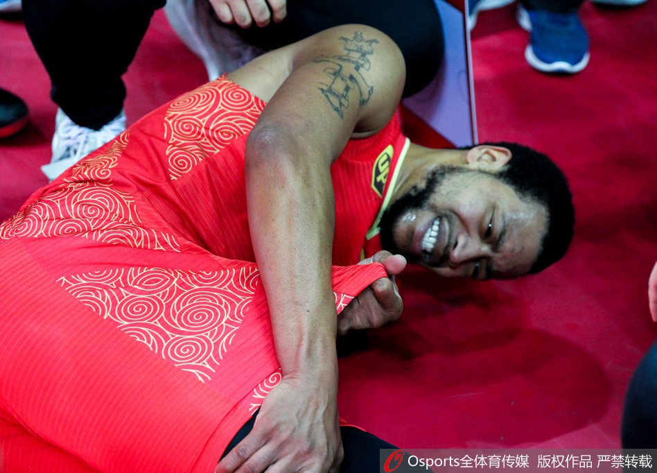 山东外援重伤送医院赛季报销