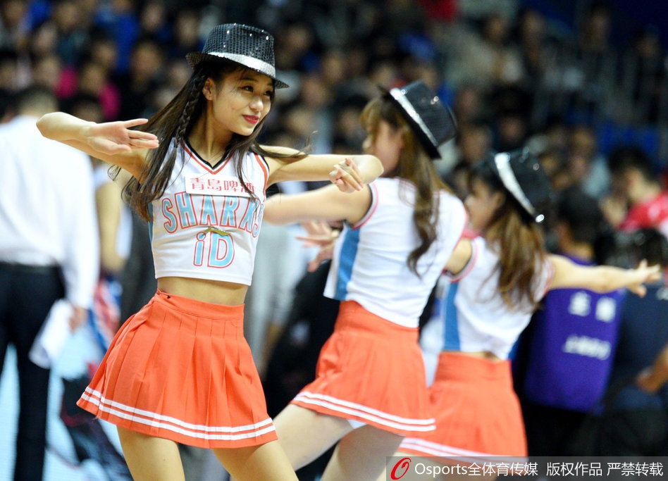 上海啦啦队二次元风满满