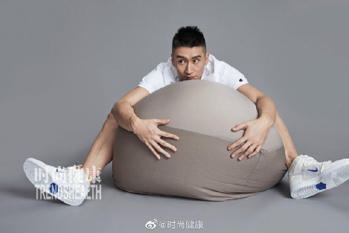 孙悦陈露拍摄恩爱写真