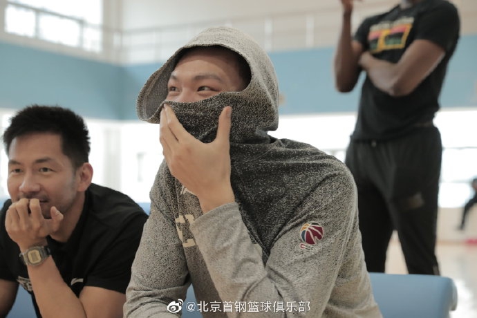 首钢男篮自制综艺节目