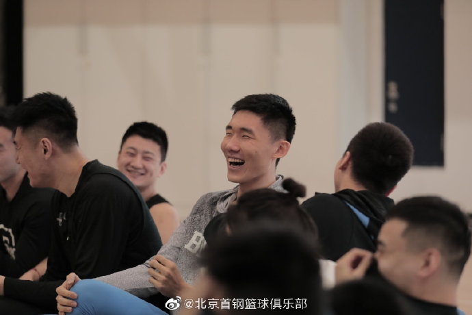 首钢男篮自制综艺节目