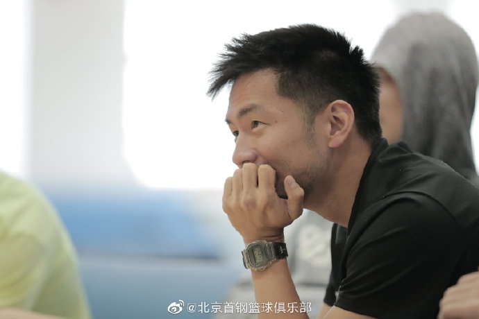 首钢男篮自制综艺节目