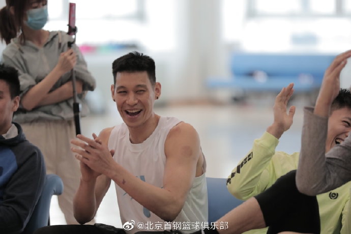 首钢男篮自制综艺节目