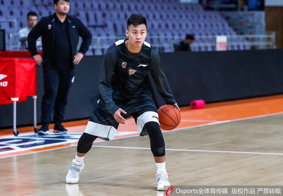 广东男篮训练备战