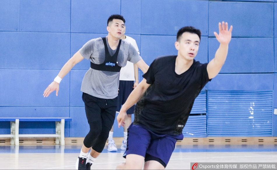 郭艾伦赵继伟归队备战新赛季