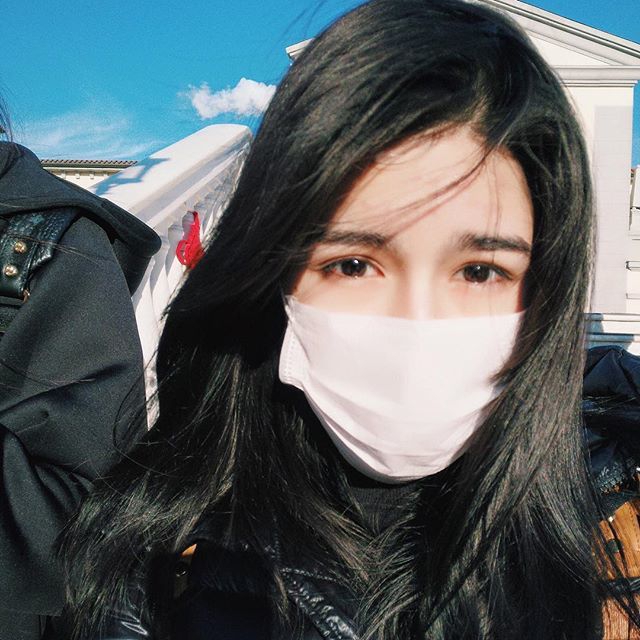 阿的江女儿迷人私房照