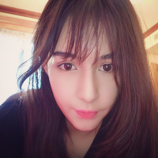 阿的江女儿迷人私房照