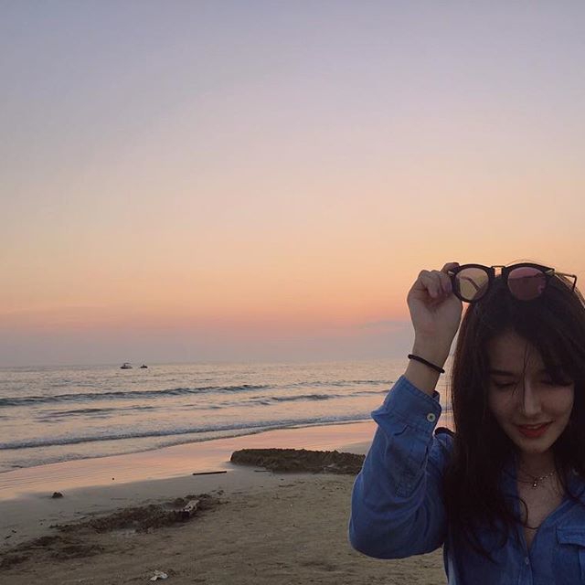 阿的江女儿迷人私房照