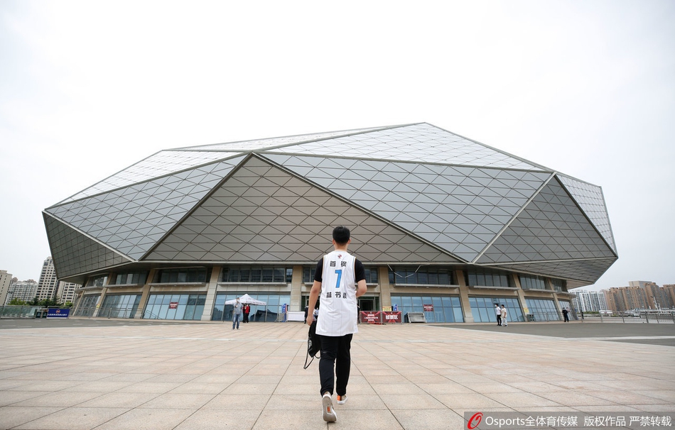 CBA复赛观众入场