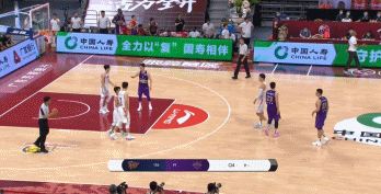 杜锋马布里相逢一笑泯恩仇