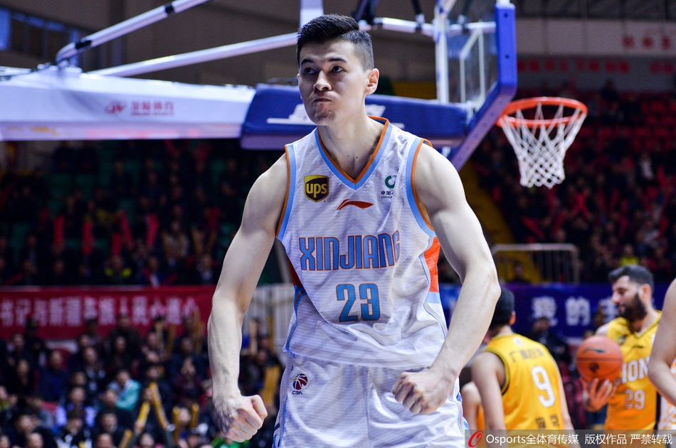 CBA1/4决赛：新疆134-100广厦