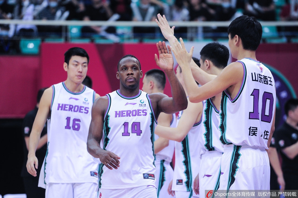 CBA半决赛：山东112-118广东