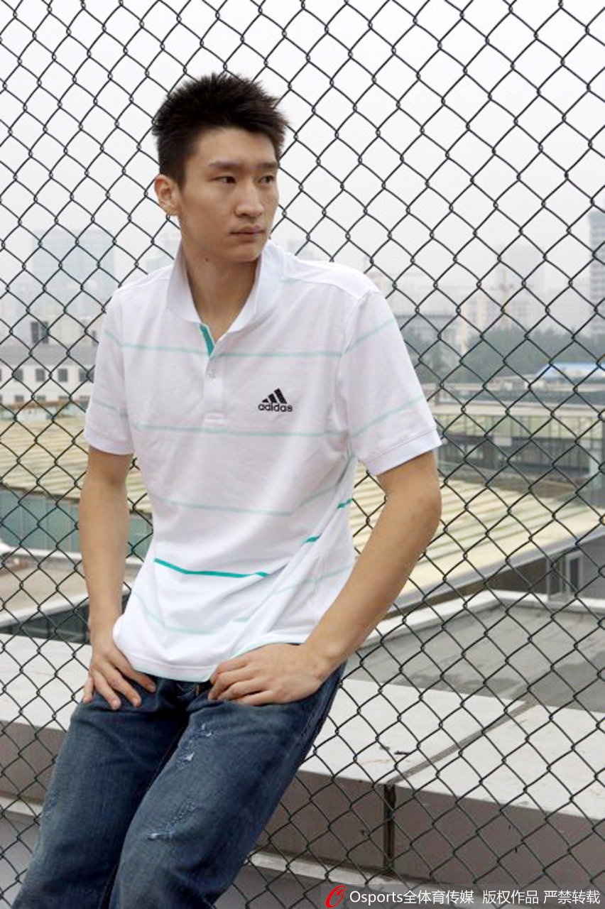 CBA球员青涩照之孙悦