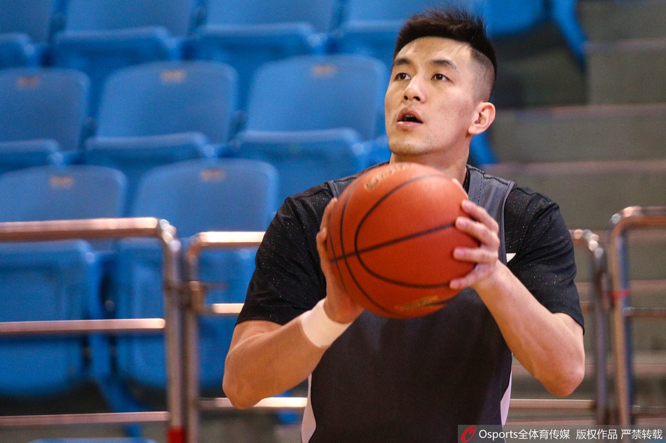 辽宁男篮备战东北德比