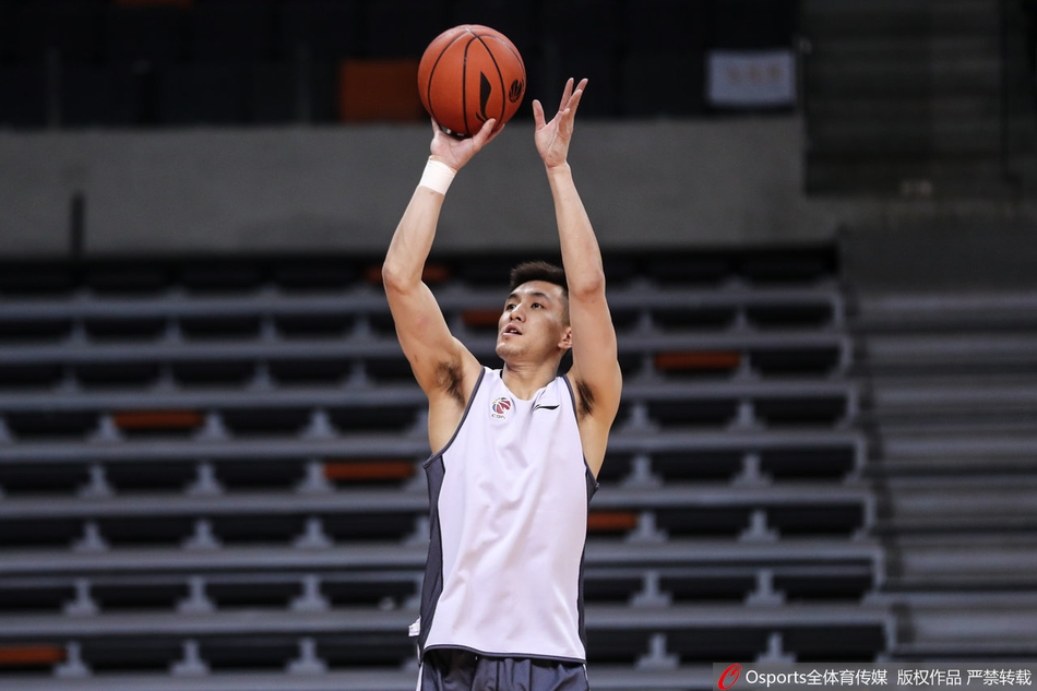 辽宁男篮备战训练