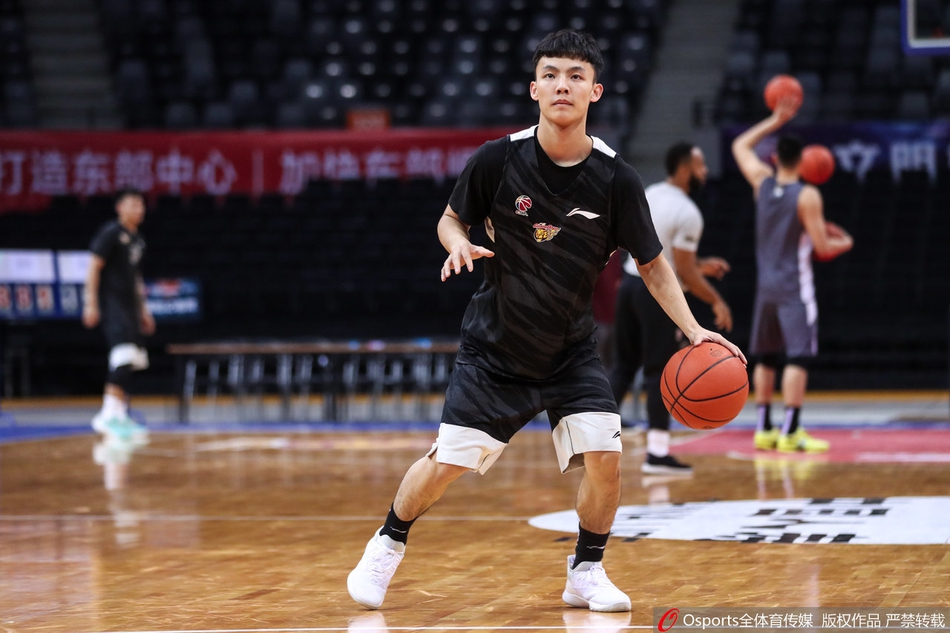 广东男篮训练备战
