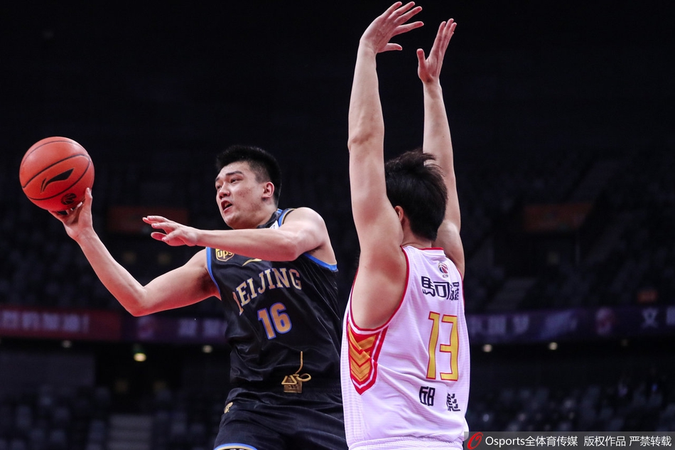 CBA1/4决赛：深圳88-104北京