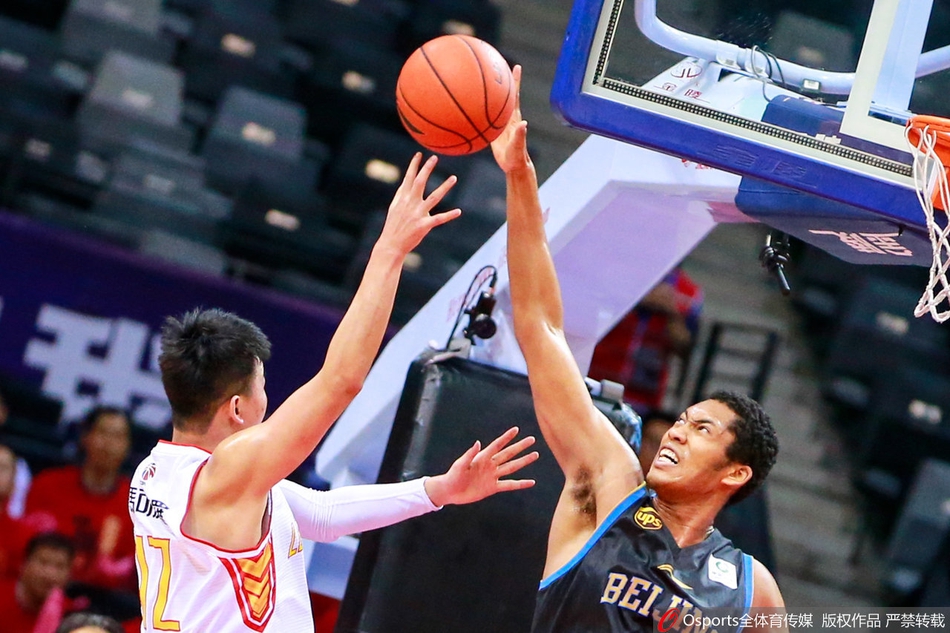 CBA1/4决赛：深圳88-104北京