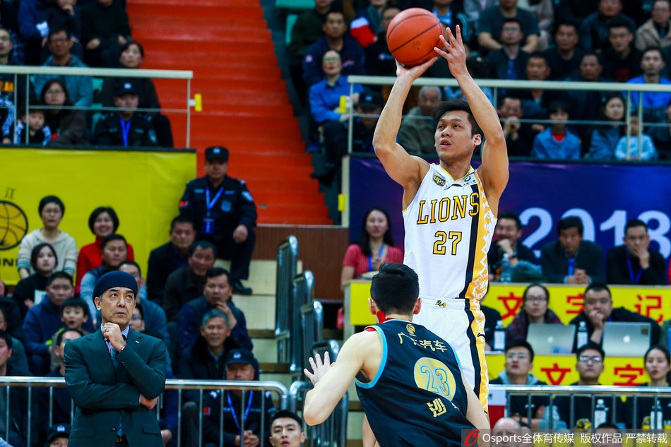 CBA1/4决赛：广厦120-112新疆