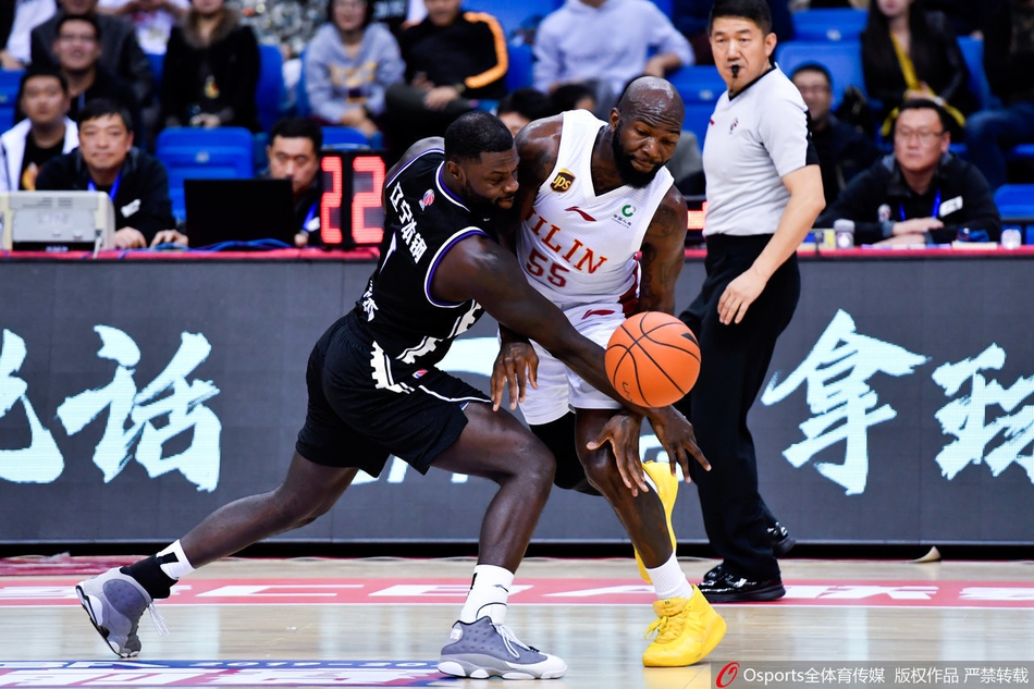 季前赛：辽篮93-80吉林